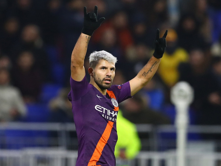 包含巴塞罗那金童高适两球，带领球队晋级的词条